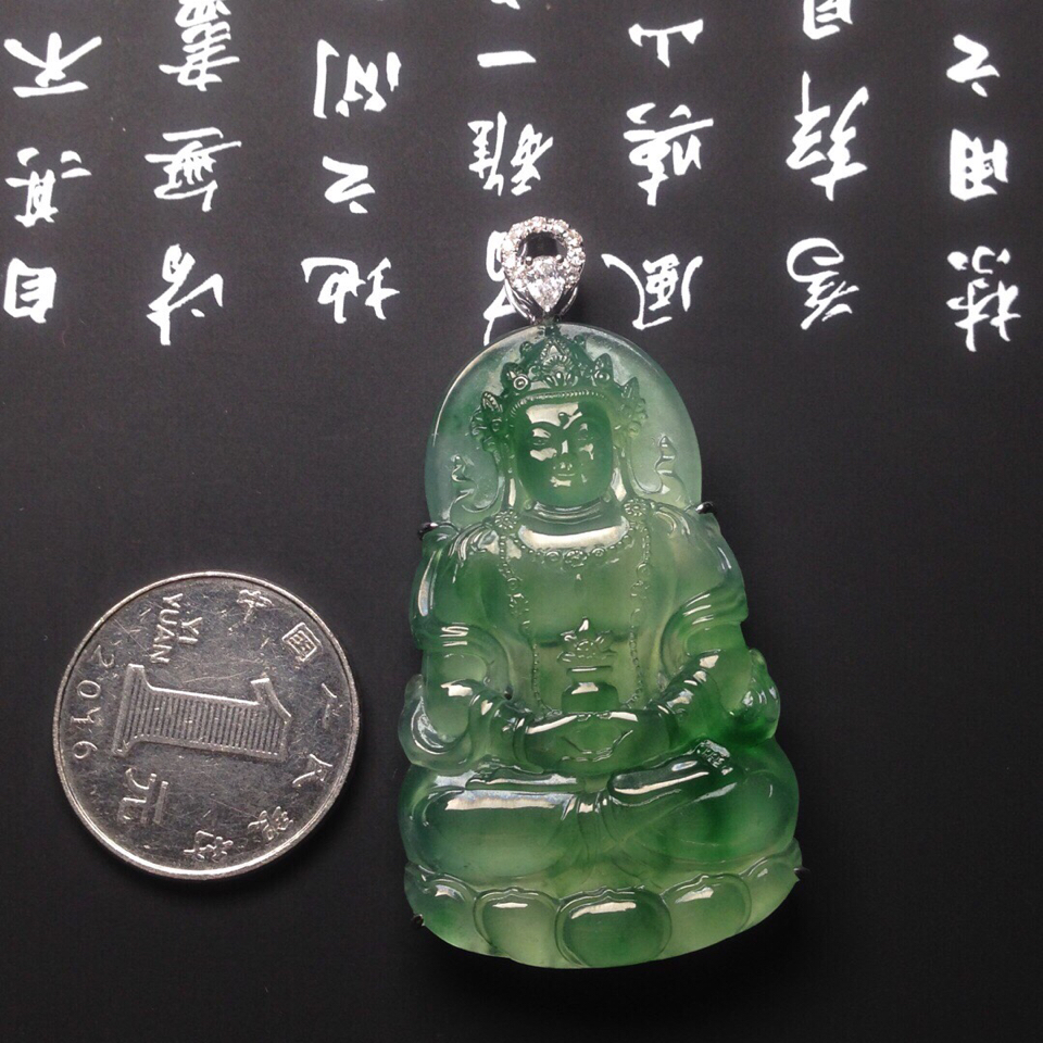 (超值推荐)冰种绿晴水镶白金钻石度母胸坠翡翠