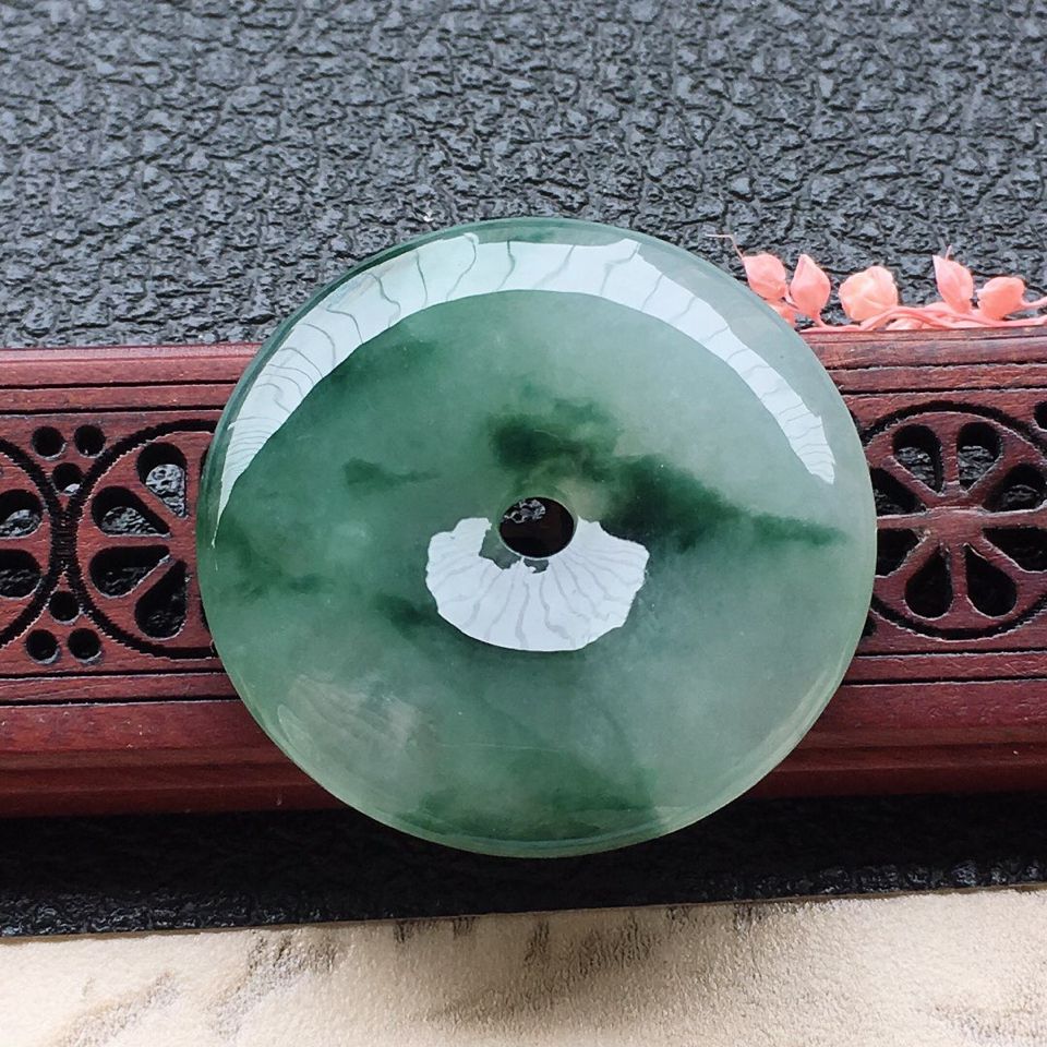 翡翠细糯种飘花平安扣吊坠
