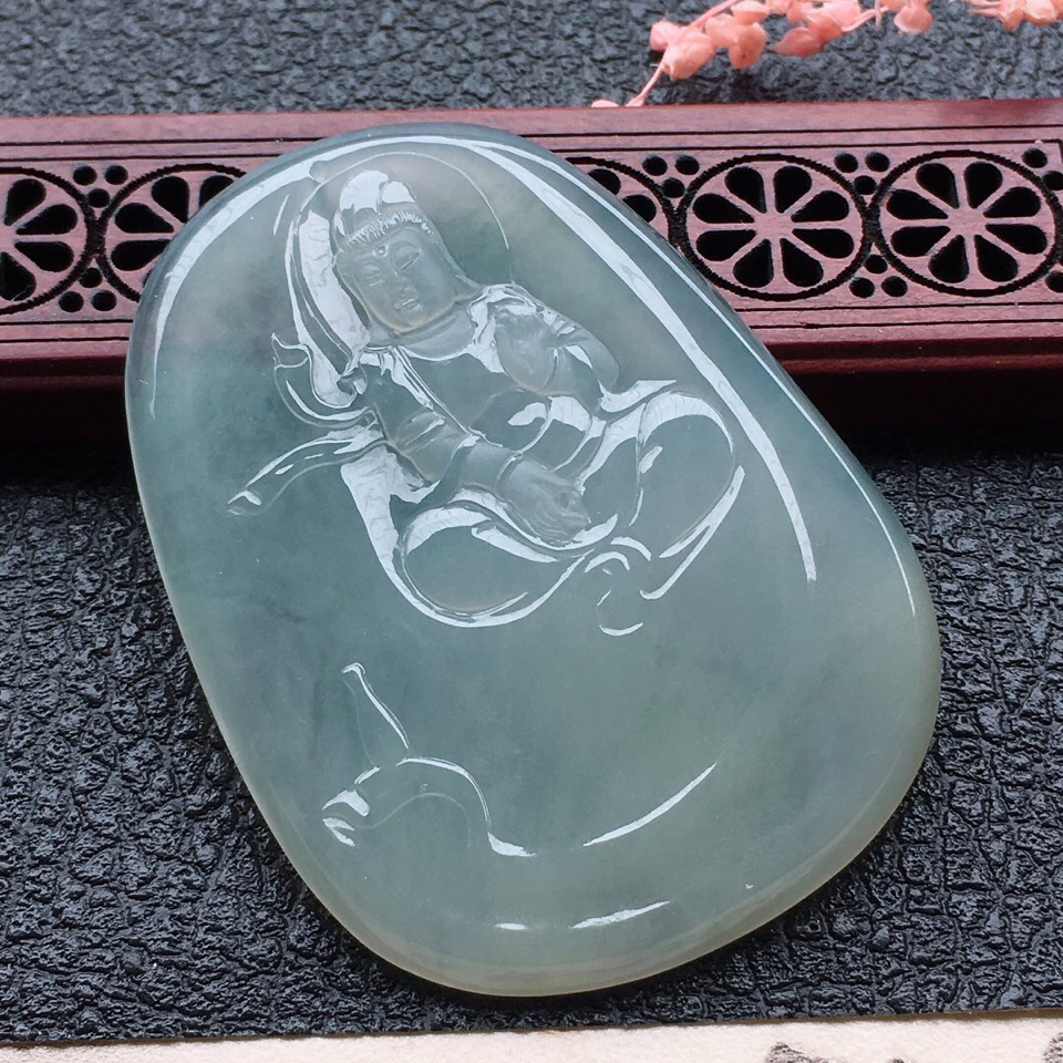翡翠糯冰种观音牌吊坠