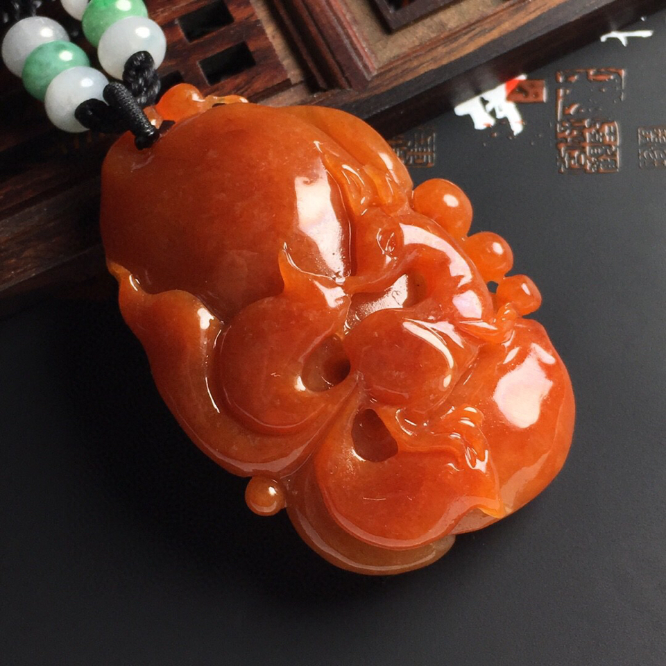 细糯种红翡狐狸挂件翡翠
