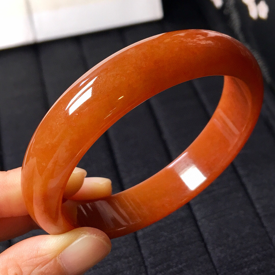 糯冰种红翡手镯(57.5mm)翡翠