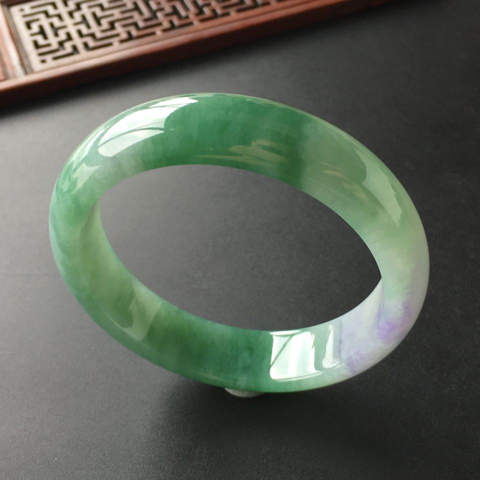 (超值推荐)糯冰种飘花略带紫罗兰手镯(57.1mm)