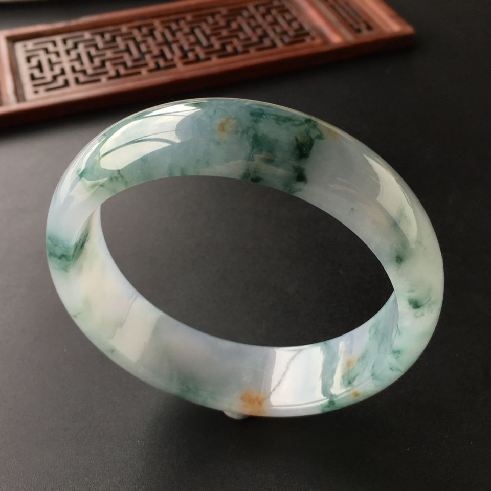 (超值推荐)糯冰种飘花手镯(61mm)