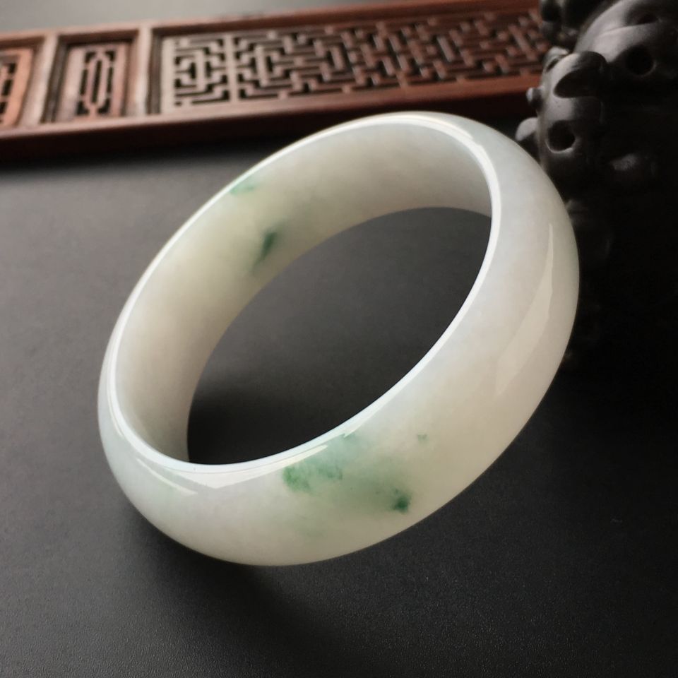 (超值推荐)糯冰种飘花手镯(58.8mm)