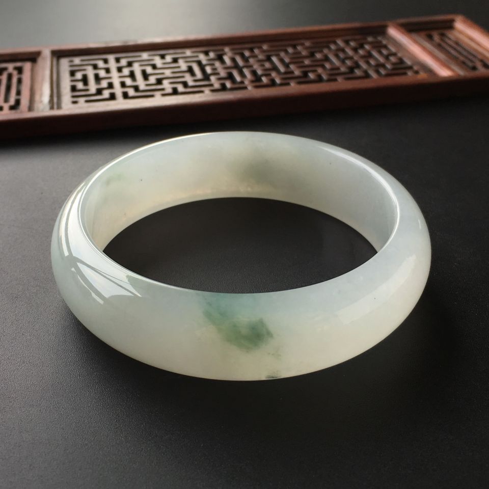 (超值推荐)糯冰种飘花手镯(59.5mm)