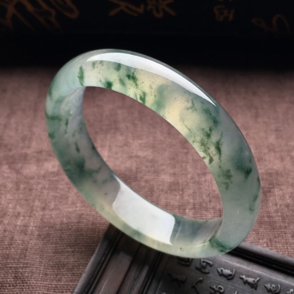 （超值推荐）冰种飘花贵妃镯（55.2mm-50.2mm）