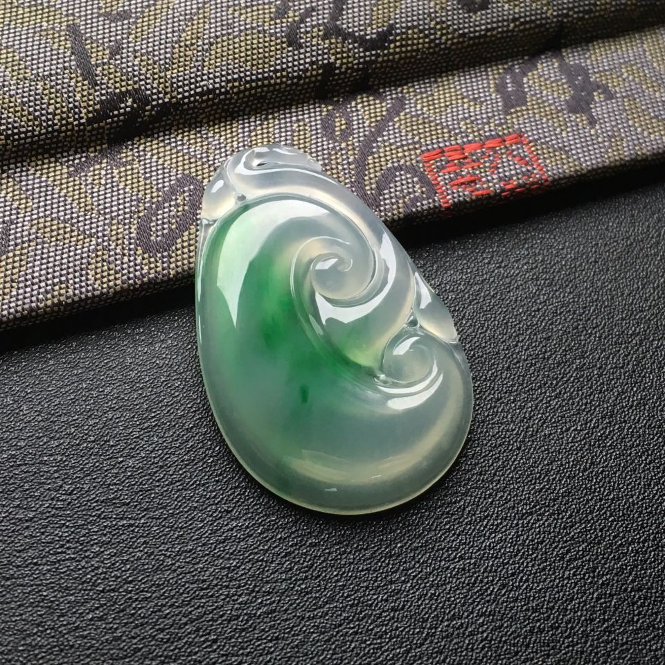(超值推荐)冰种飘翠如意挂件