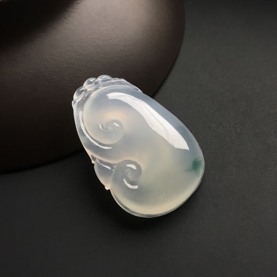 （超值推荐）冰种略飘花如意挂件