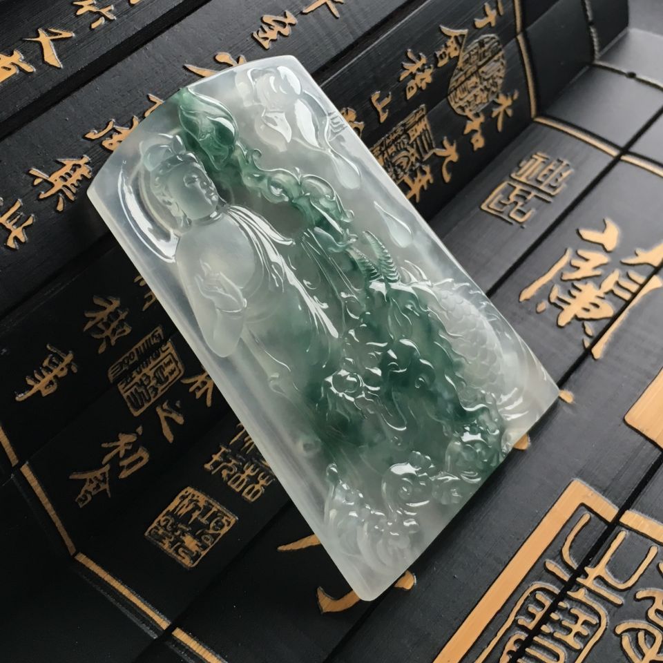 (超值推荐)冰种飘花降龙观音挂件