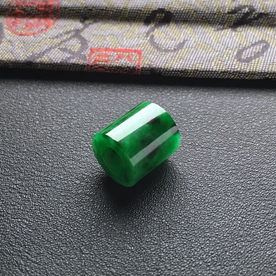 (超值推荐)糯冰种廯加绿路路通挂件