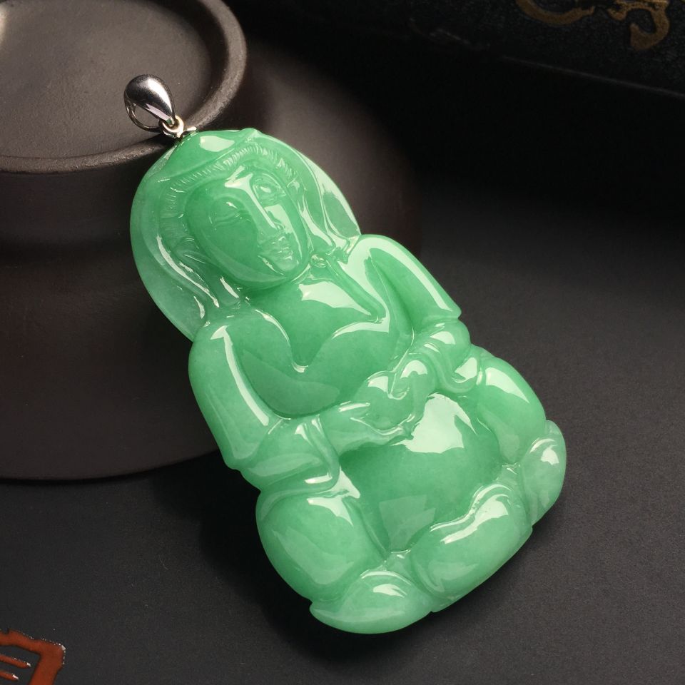 糯冰种豆色观音挂件