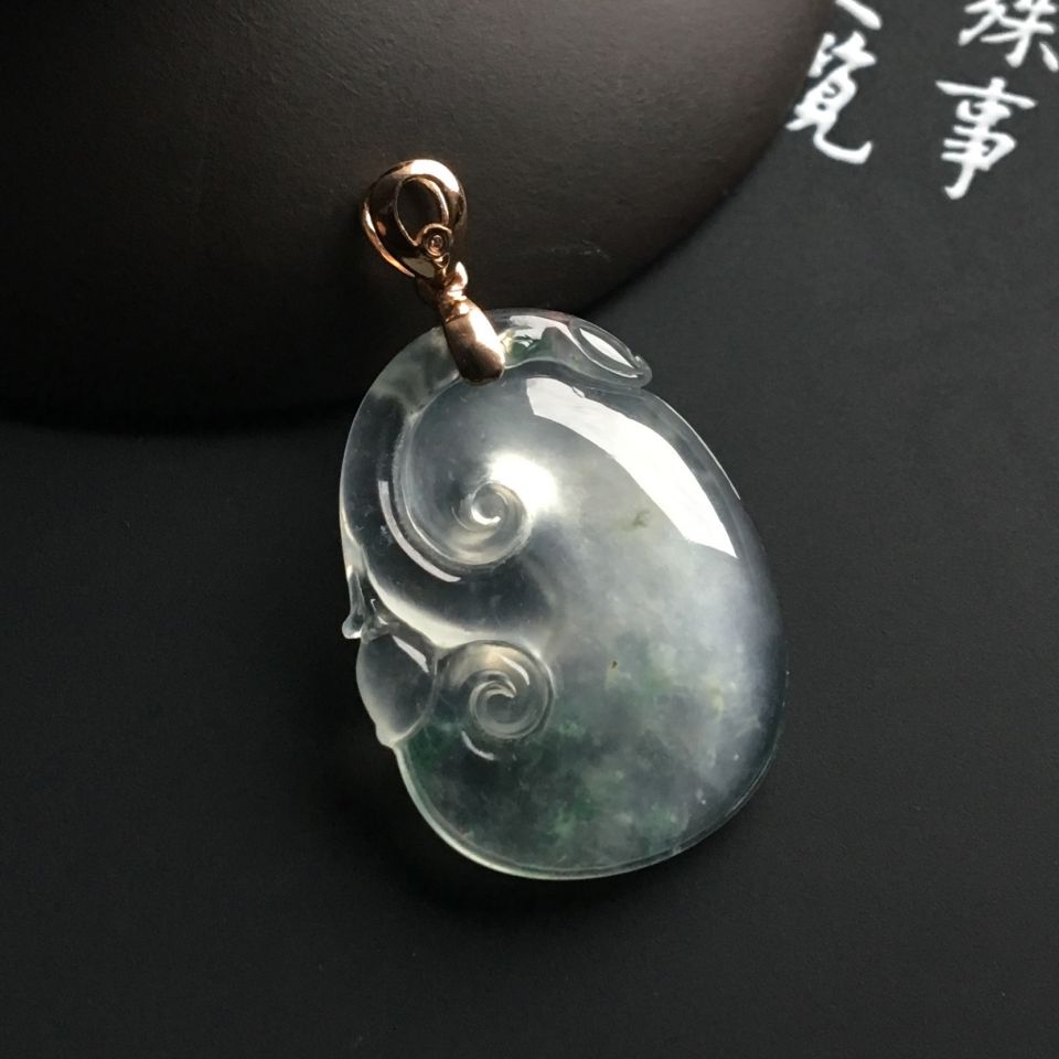 冰玻种略飘花如意挂件