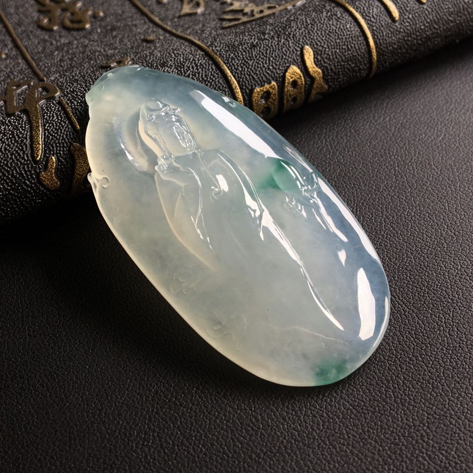 冰种略飘花观音挂件