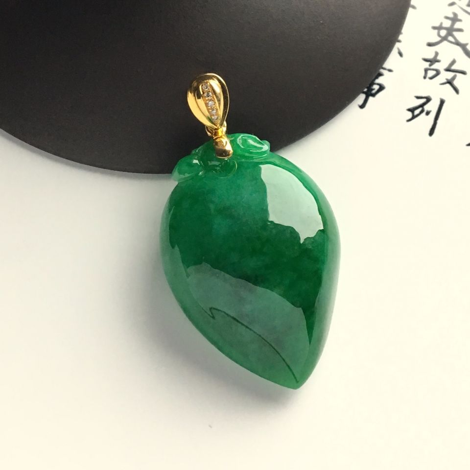 （超值推荐）糯冰种浓绿寿桃挂件