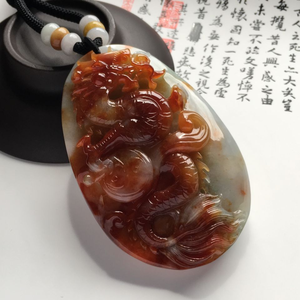 糯冰种褐红翡龙行天下挂件
