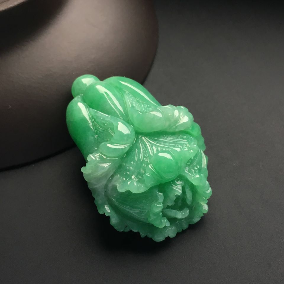 糯冰种豆色白菜挂件