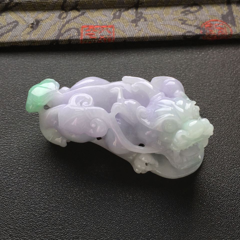 (超值推荐)糯冰种春带彩貔貅挂件