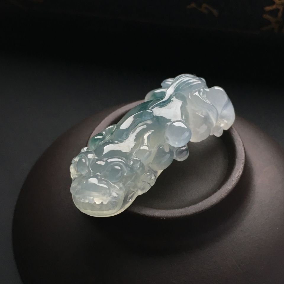 冰种飘花貔貅挂件