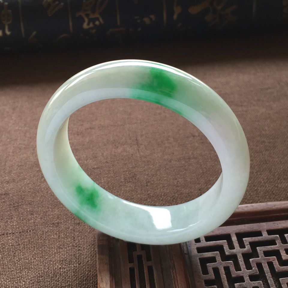 糯冰种飘翠手镯(53.1mm)