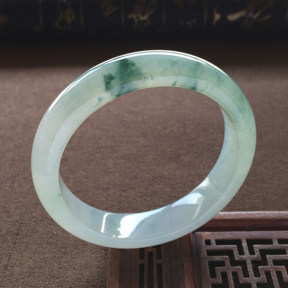 (超值推荐)糯冰种飘花手镯(57.8mm)