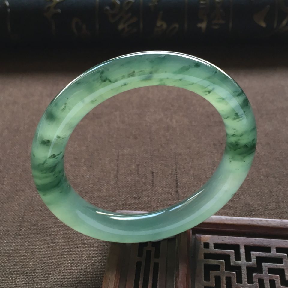 冰种晴水飘花圆条手镯(55.6mm)