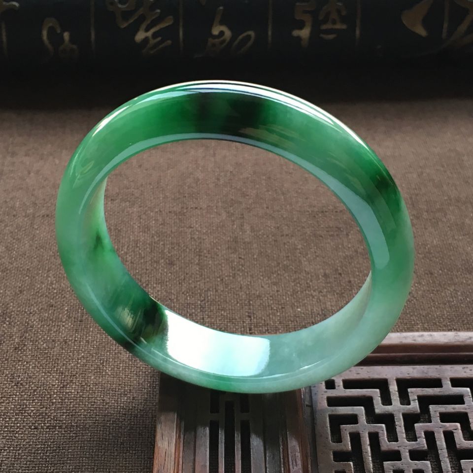 糯冰种飘翠手镯(54.5mm)