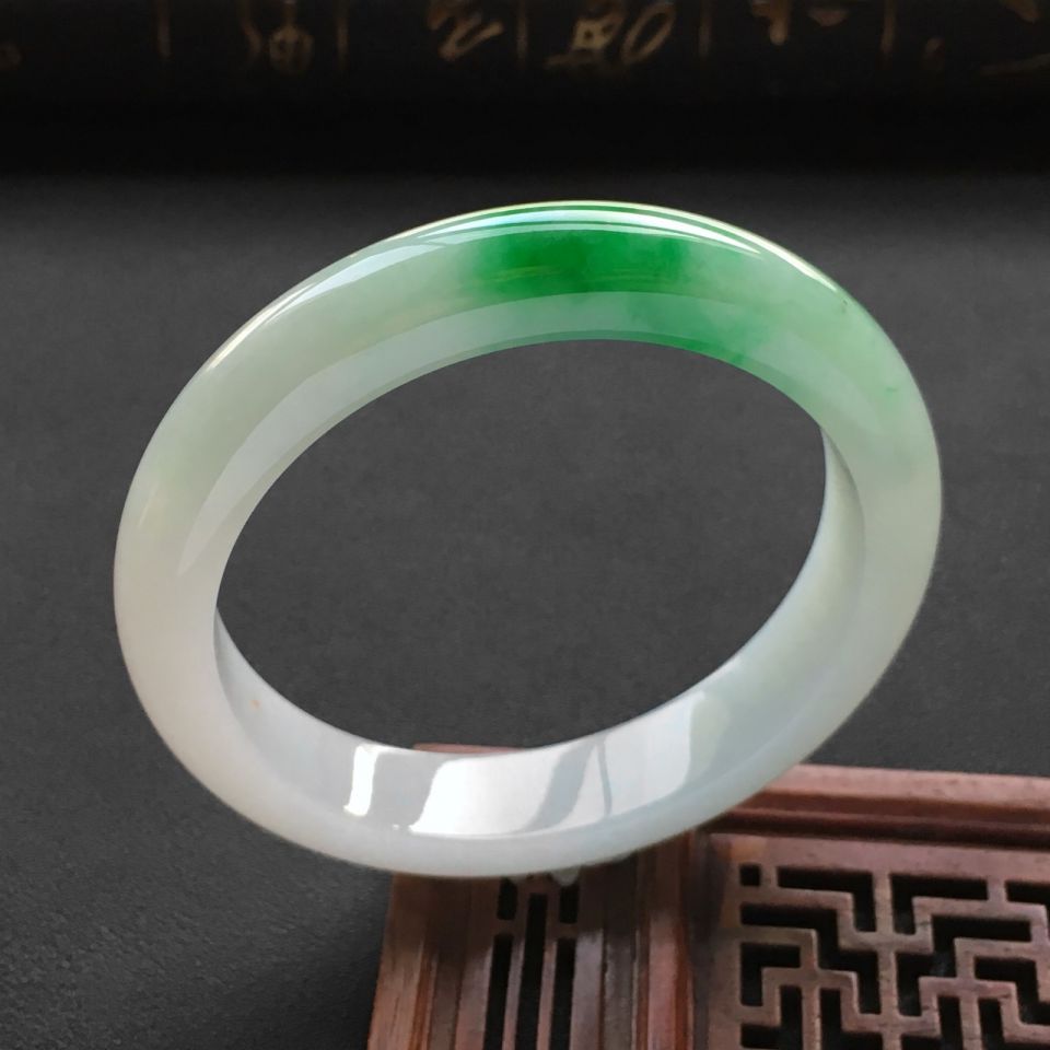 糯冰种飘翠手镯(58.4mm)