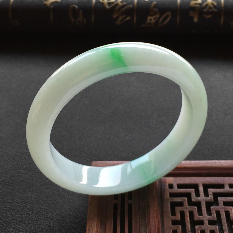 糯冰种飘翠手镯(56.3mm)