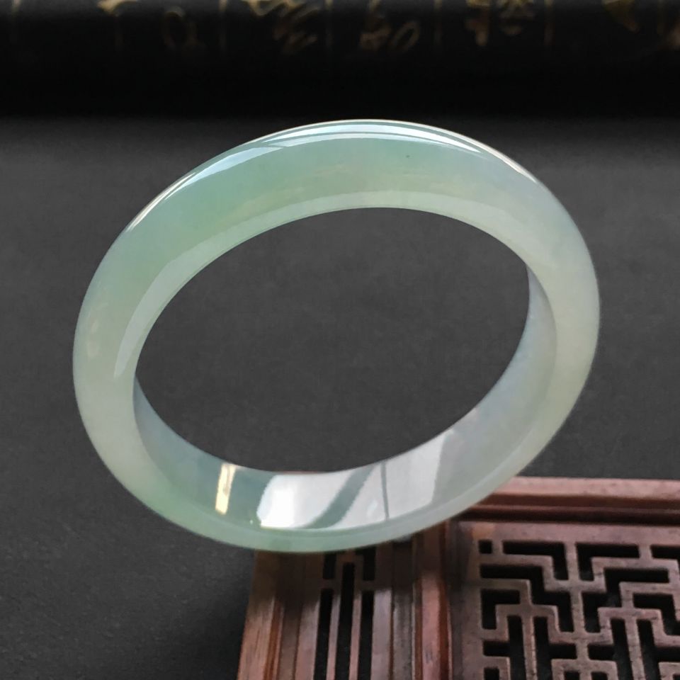 糯冰种晴水手镯(58mm)