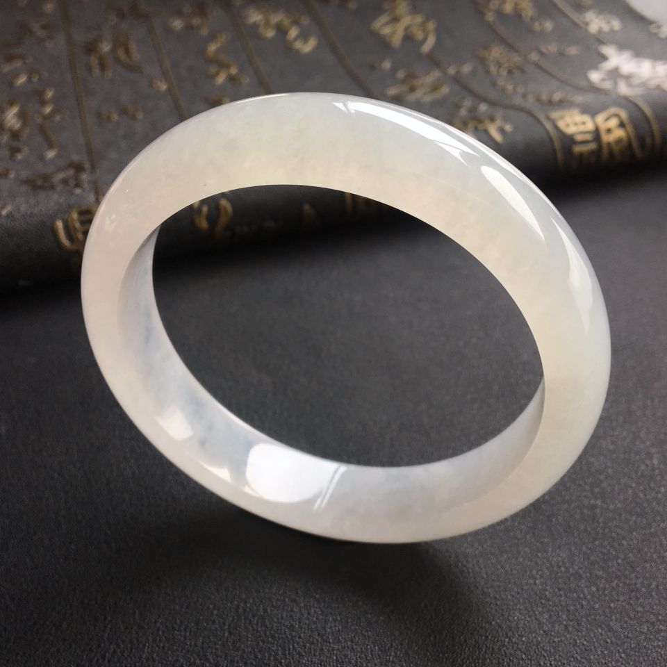 糯冰种晴水手镯(58.1mm)