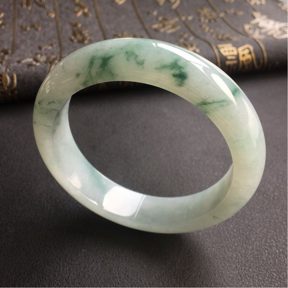糯冰种飘花手镯(57mm)