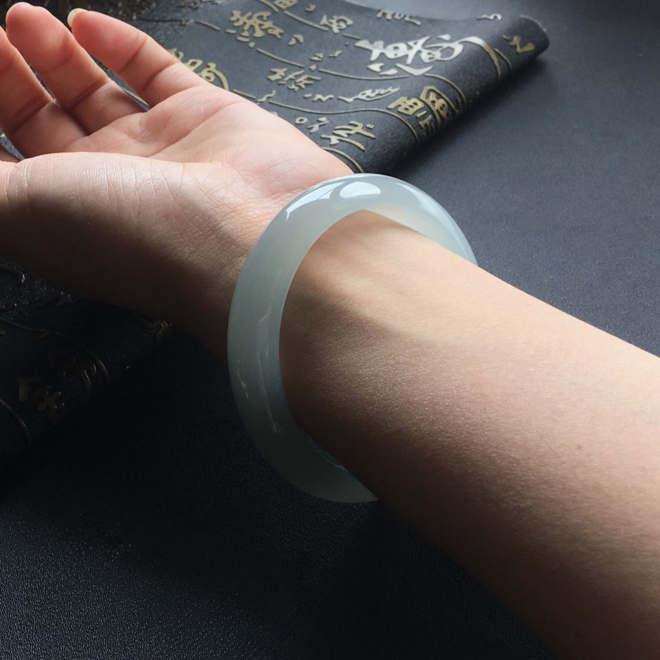 糯冰种晴水手镯(57.5mm)