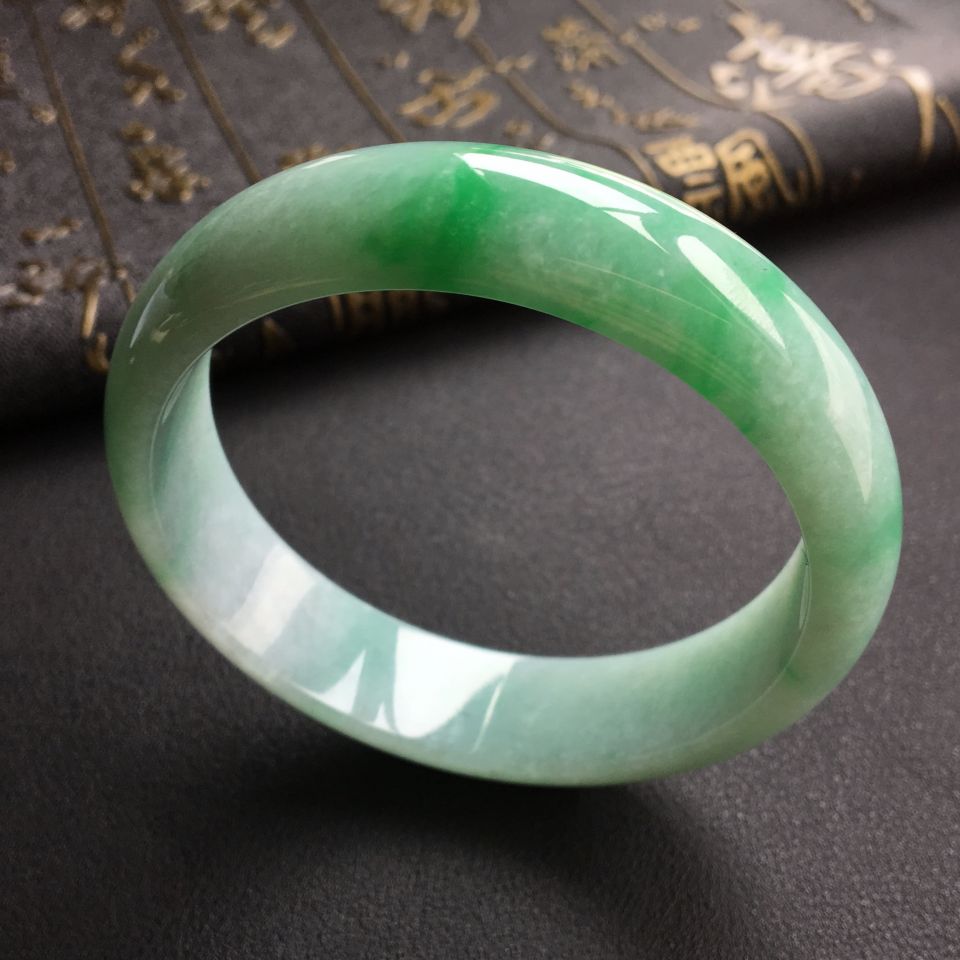 糯冰种飘翠手镯(58.6mm)