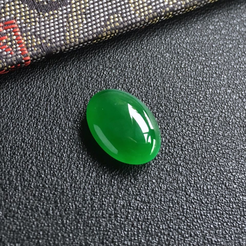 糯冰种阳绿戒面