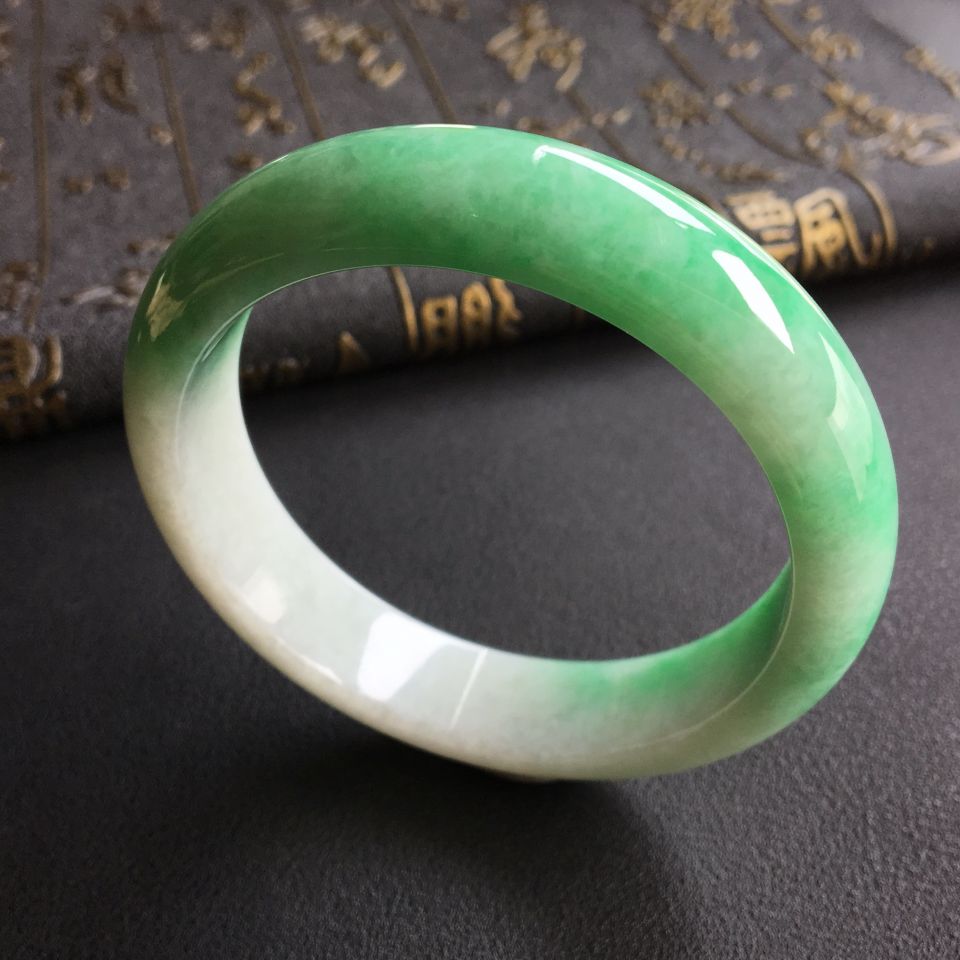 糯冰种飘翠手镯(57.5mm)