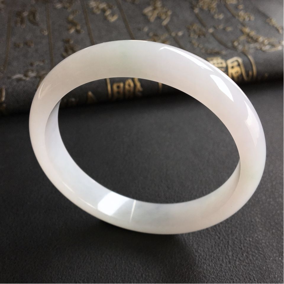 糯冰种淡晴水手镯(59mm)