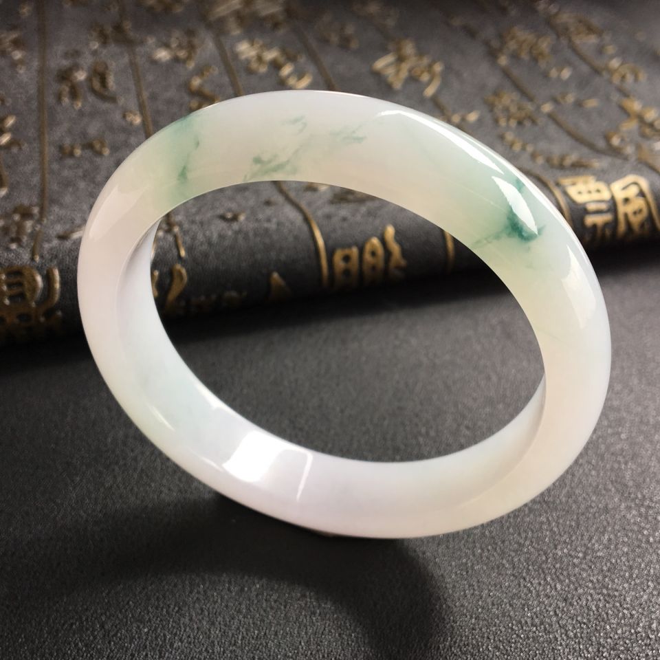 糯冰种飘花手镯(56mm)