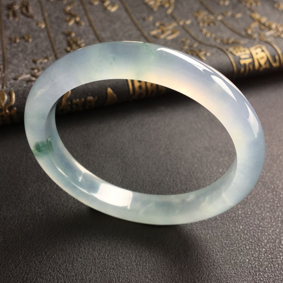 (超值推荐)冰种飘花贵妃镯(56.5mm-50.4mm)