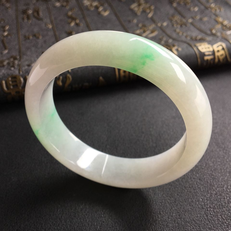 糯冰种飘翠手镯(54mm)