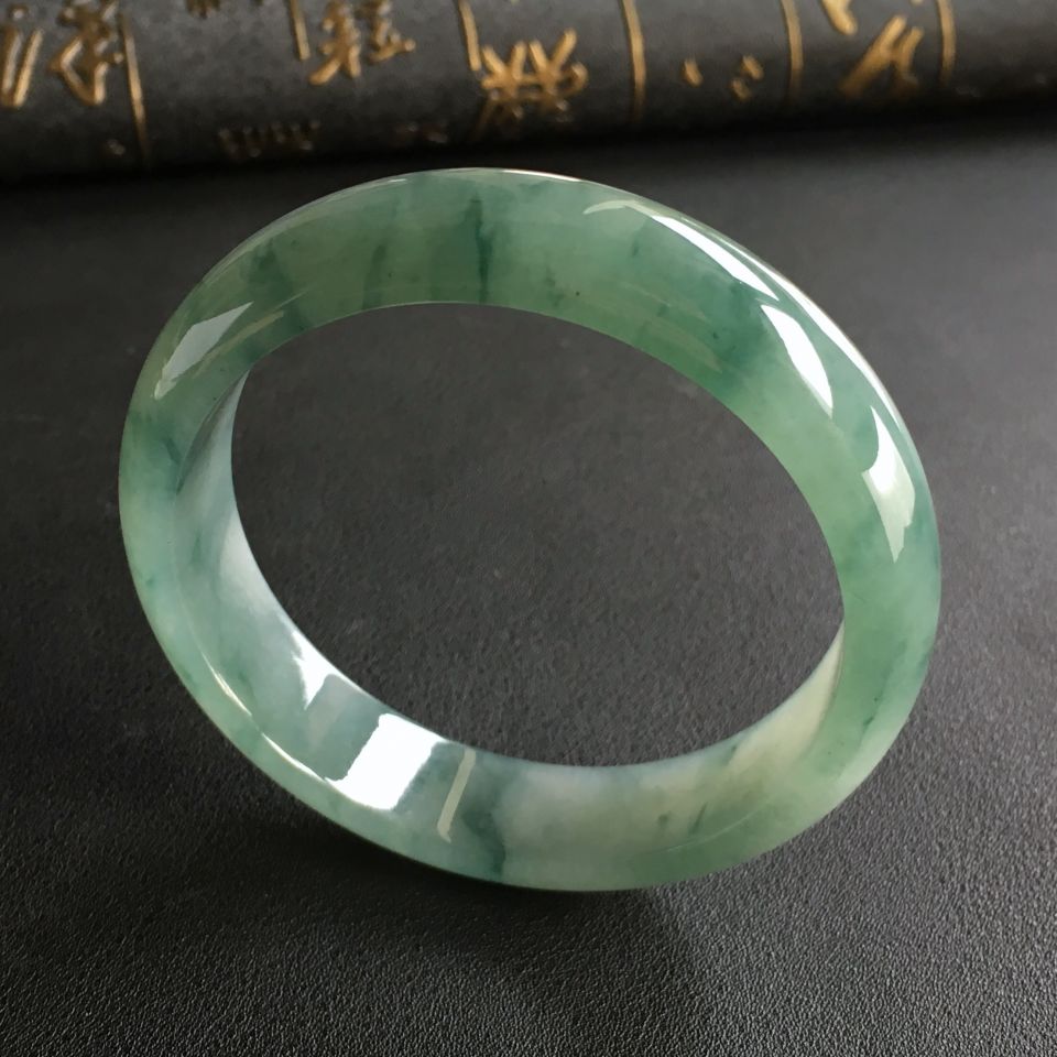 糯冰种飘花手镯(56.4mm)