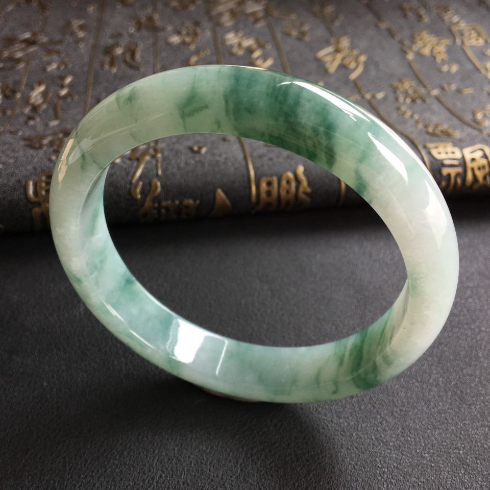 糯冰种飘花手镯(62.7mm)