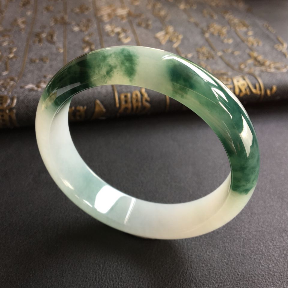 糯冰种飘花手镯(59mm)