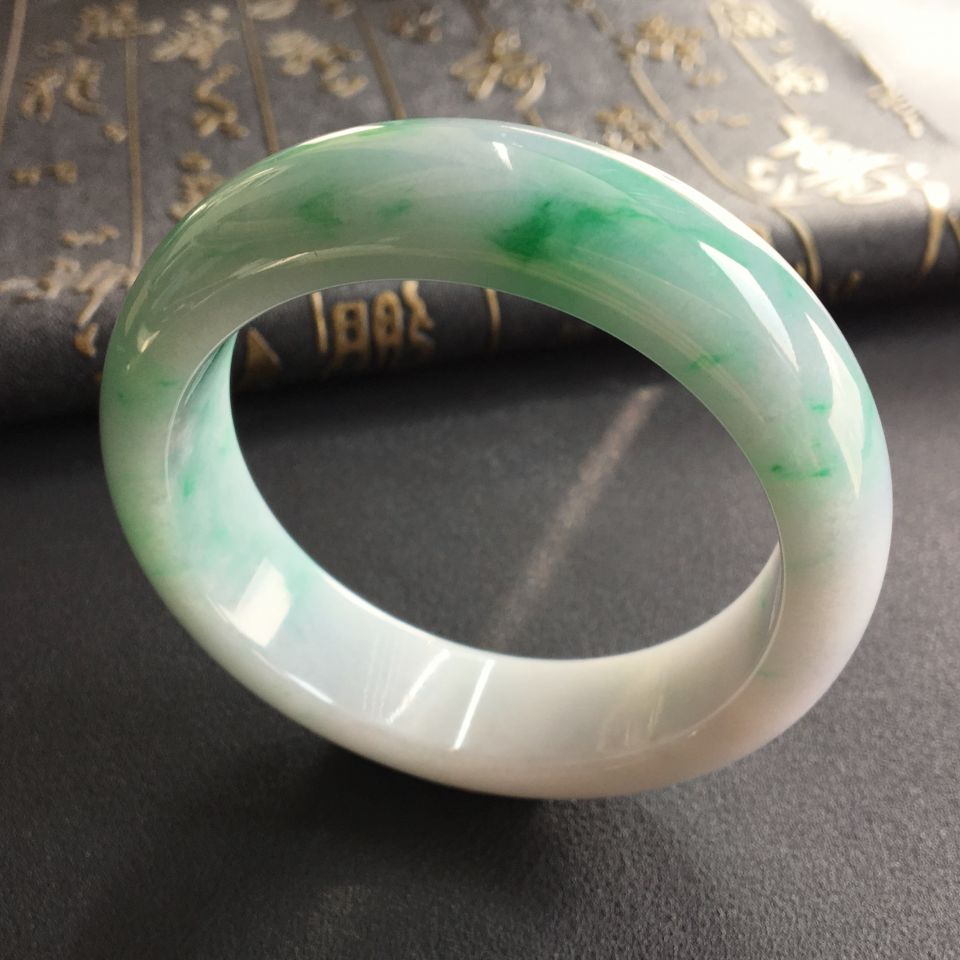 糯冰种飘翠手镯(58.6mm)