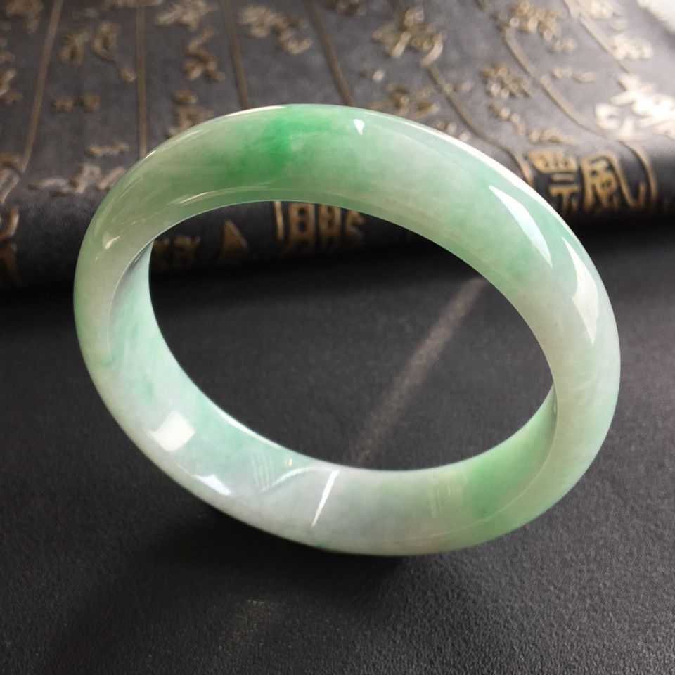 糯冰种飘翠手镯(55.9mm)