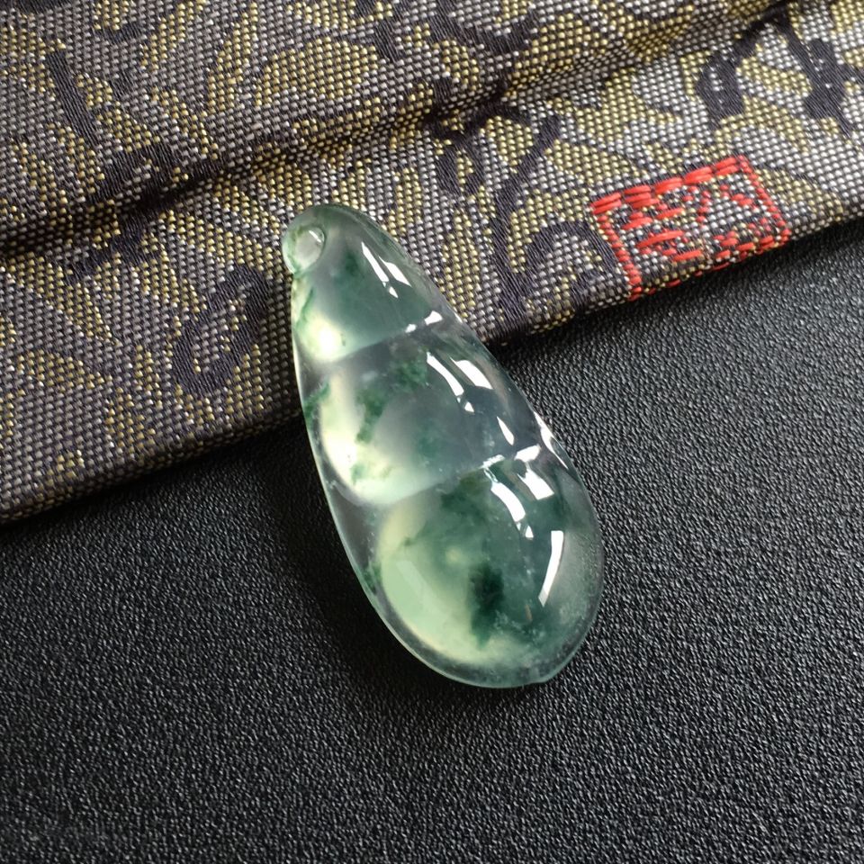 冰种飘花四季豆胸坠面