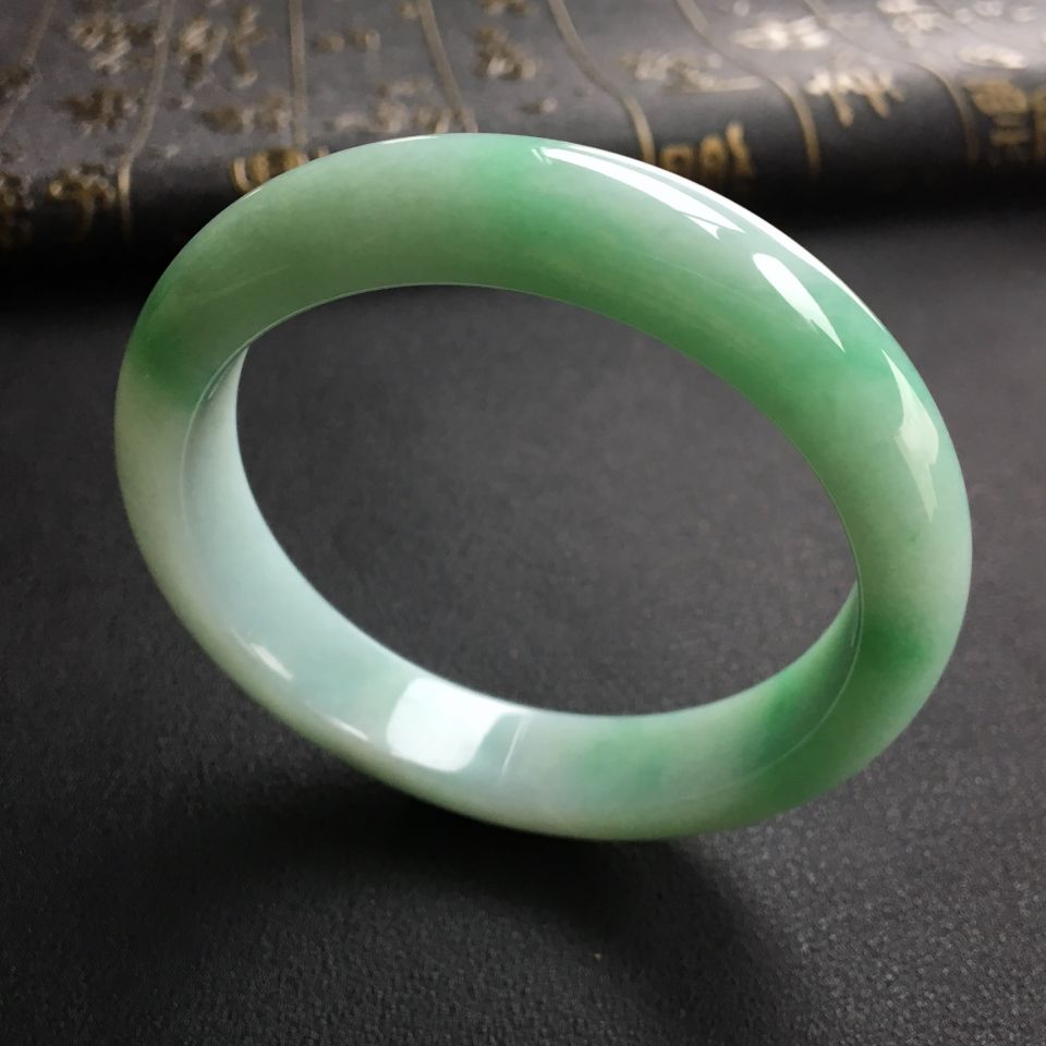 糯冰种飘翠手镯(56.7mm)