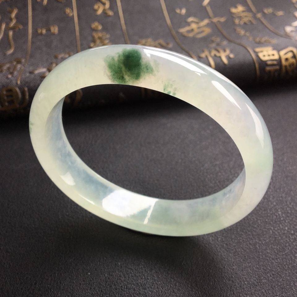 冰种飘花贵妃镯(56.7mm-50mm)