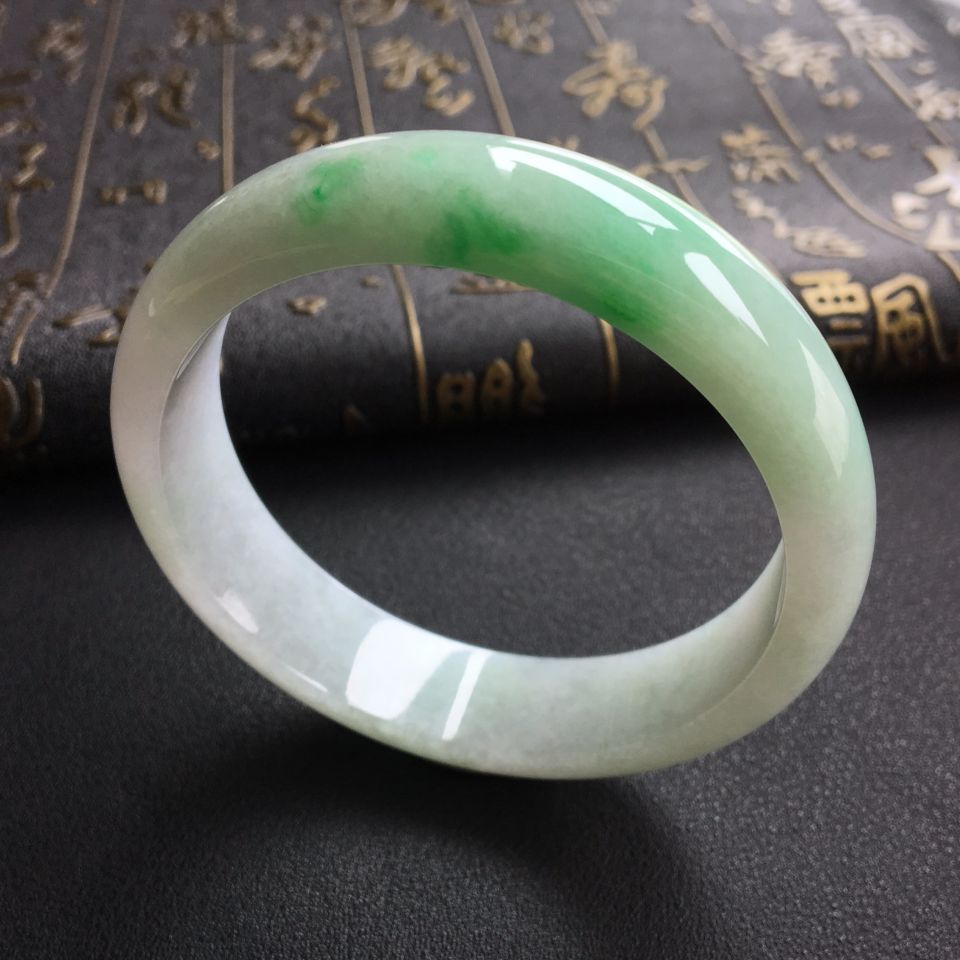 糯冰种飘翠手镯(57mm)