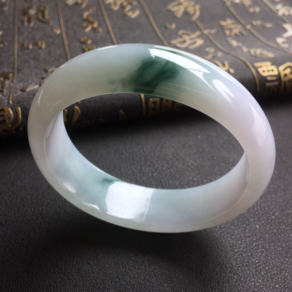 糯冰种飘花贵妃镯(56.1mm-50.1mm)