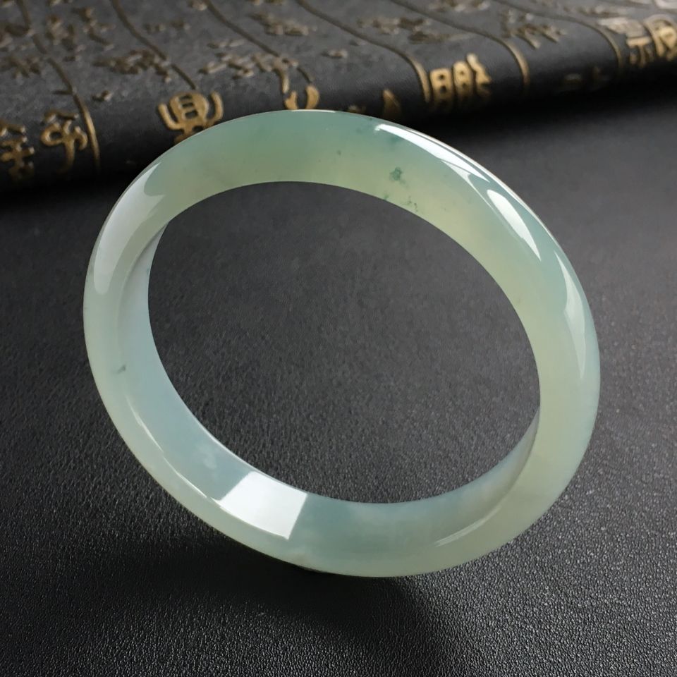 糯冰种晴水略飘花手镯(57.2mm)